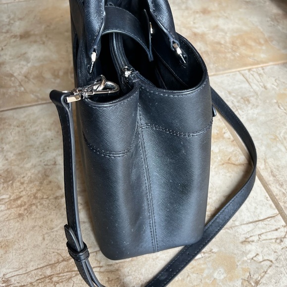 Black used Michael Kors Handbag 👜 - Picture 12 of 13